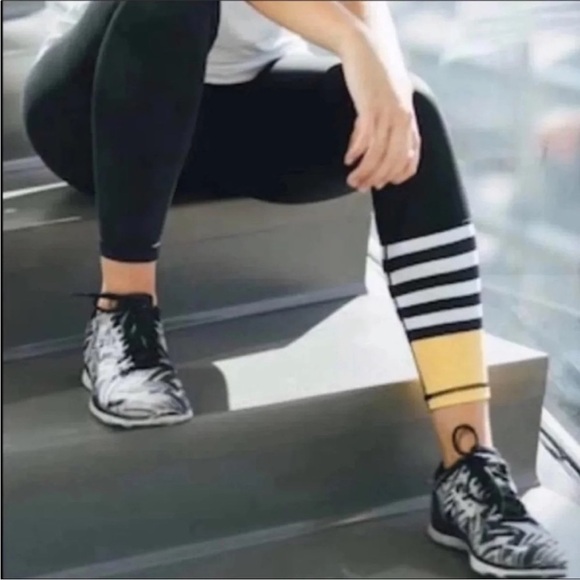 Sz4 Zyia Active Bumblebee Light N Tight 7/8 Hi Rise Tights NWOT Condition - Picture 3 of 9